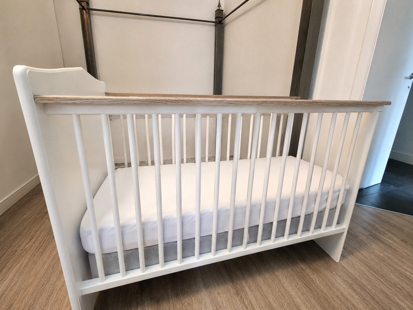 Babybedje + babycommode
Mooi wit baby, Ophalen