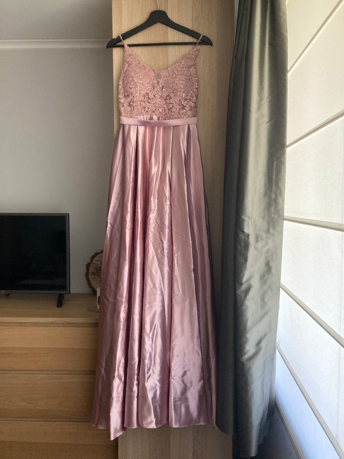 Nieuw suitekleed of galakleed maat M oud roze, Kleding | Dames, Maat 38/40 (M), Galajurk, Nieuw, Ophalen of Verzenden
