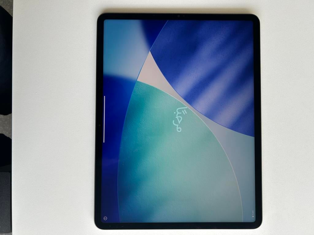 Ipad pro 256 met magic keyboard 5e generatie, Computers en Software, Apple iPads, Ophalen, Zo goed als nieuw