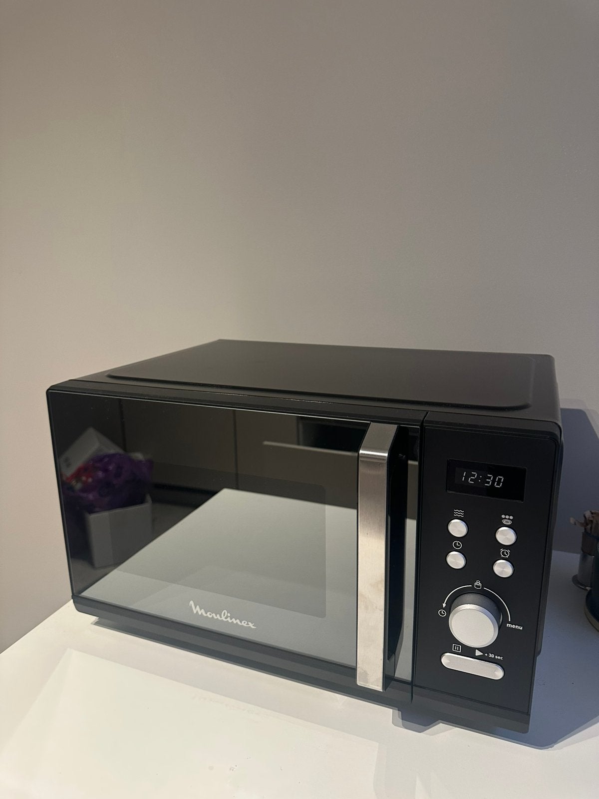 Completely new MOULINEX MO28ESMIR2 microwave, Comme neuf, Enlèvement, 45 à 60 cm, Croustillant