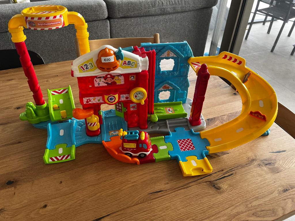 Toet toet autobaan vtech, Ophalen, Zo goed als nieuw, 6 maanden tot 2 jaar