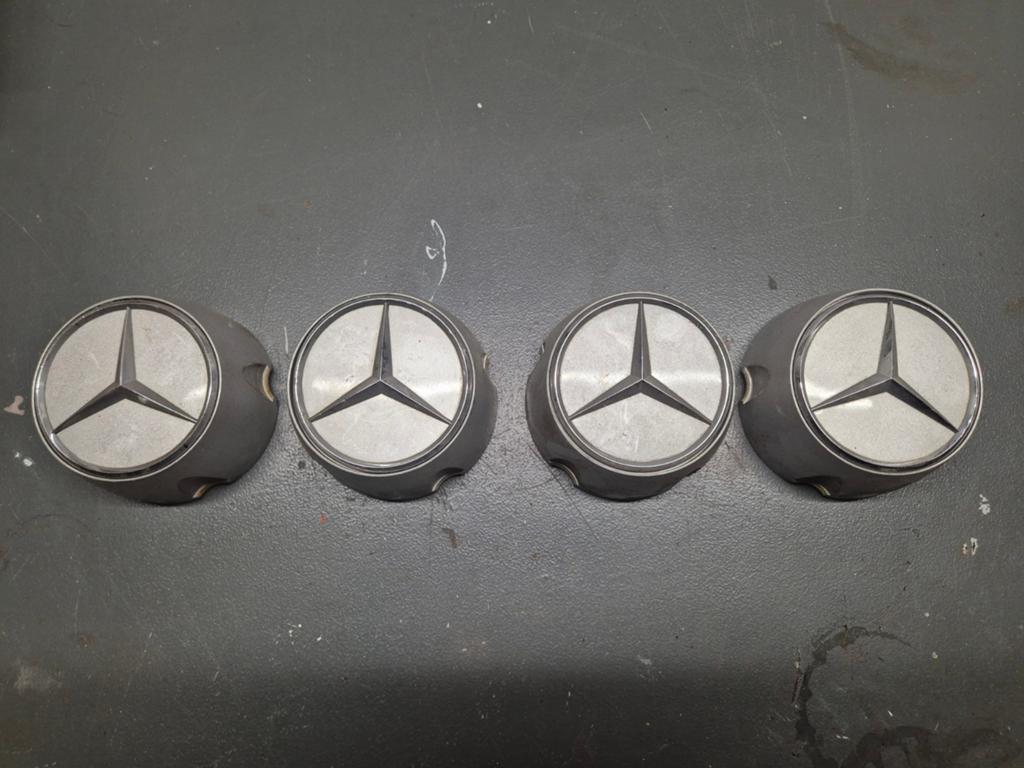 Caches centraux Mercedes-Benz, Enlèvement ou Envoi