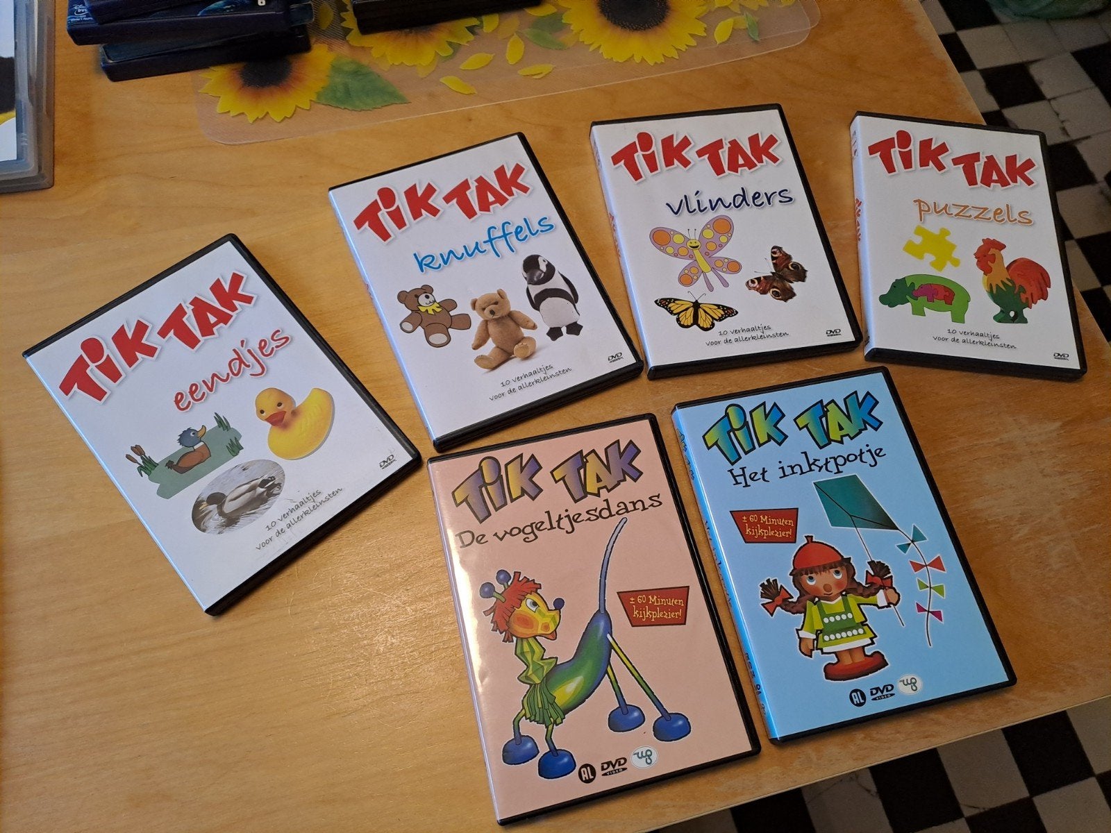Tik Tak 6 DVD's, Cd's en Dvd's, Ophalen, Alle leeftijden, Overige genres, Tv-serie