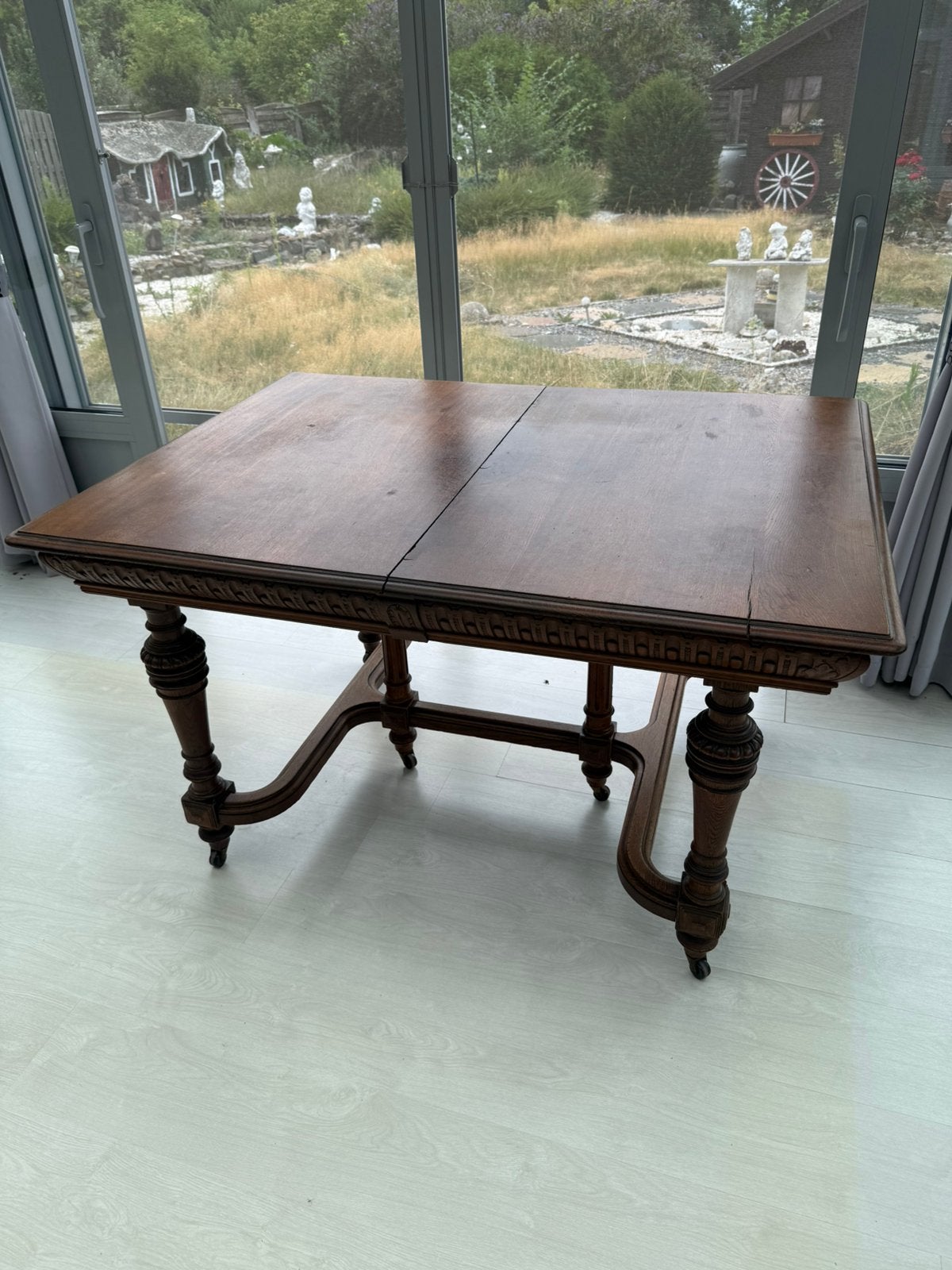 Antieke Mechelse eettafel verlengbaar op wieltjes, Antiek en Kunst, Ophalen