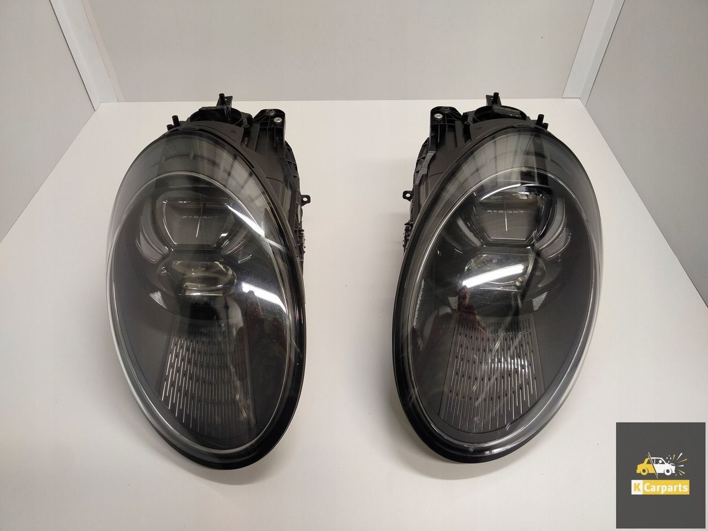 Alleen linker koplamp, Info@fabrikant.eu, Fabrikantstraat 1
1000 AA  Amsterdam, NL, Porsche, Fabrikant BV