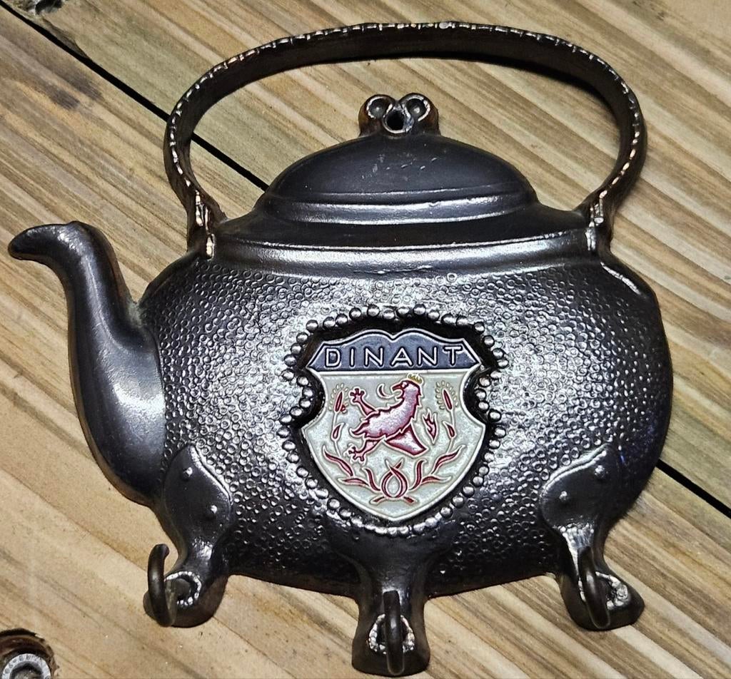 Dinant vintage tinnen theepot sleutelhouder
Dit, Ophalen of Verzenden
