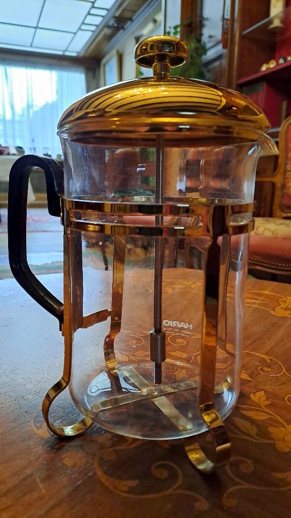 Koffie en thee zetmachine, Ophalen