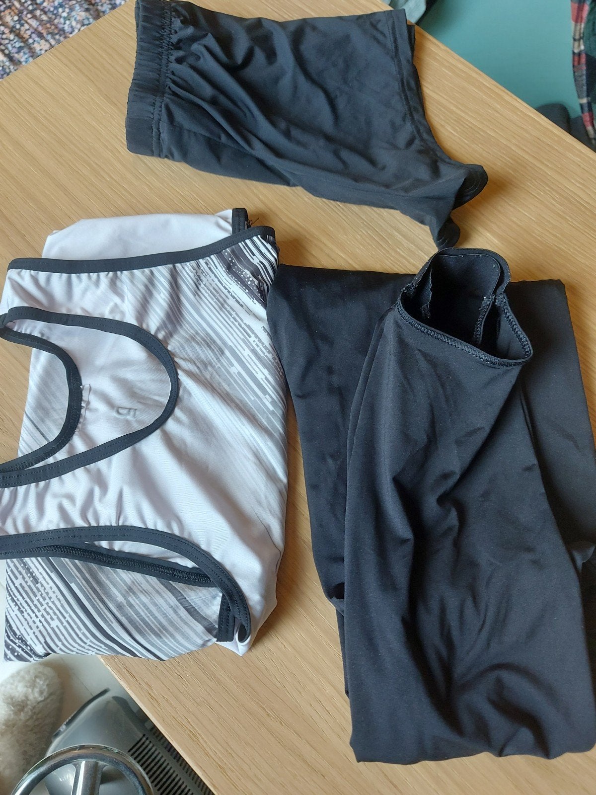 Vêtements de gymnastique pour garçons de 8 à 10 ans, Enfants & Bébés, Vêtements enfant | Taille 140, Enlèvement ou Envoi, Garçon