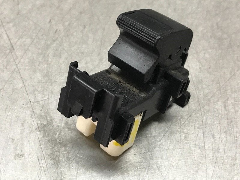 COMMUTATEUR VITRES ELECTRIQUES Toyota Auris (E15), Utilisé, Toyota