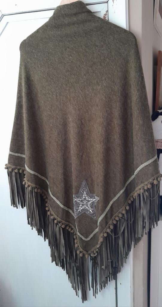 Prachtige Poncho met pailletten large., Sac d Anvers, Ophalen of Verzenden, Zo goed als nieuw, Maat 42/44 (L)