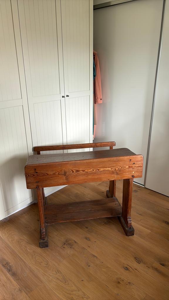 Banc d’ecole, Enlèvement