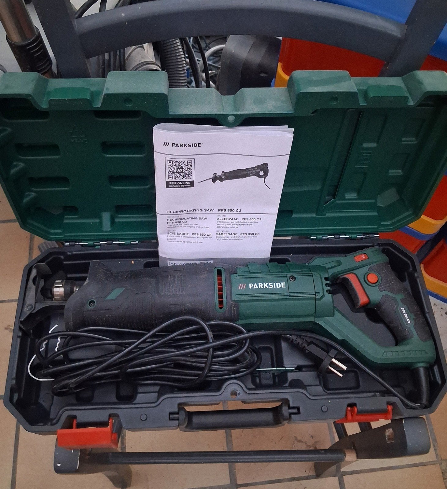 Reciprocating Saw, Recipro, alleszaag met zaagbladen., Doe-het-zelf en Bouw, Ophalen, 70 mm of meer, 600 tot 1200 watt, Parkside