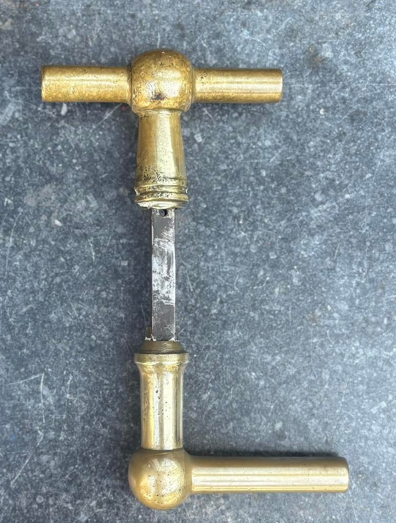 Poignée de porte ancienne