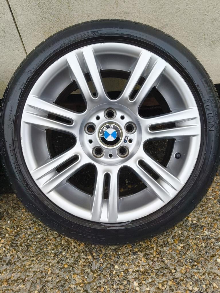 Originele 17" BMW M-Sport Breedset (Style 194) Pirelli, Pneus et Jantes, 245 mm, Véhicule de tourisme, Pneus été