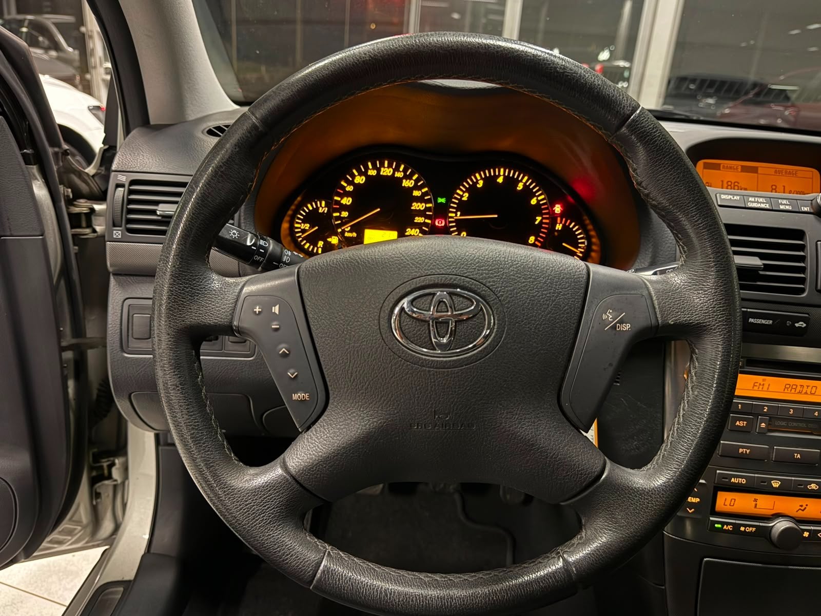 Toyota Avensis 1.8i Essence 95kW Euro 4, Autos, Système audio, Achat, Avensis, 93 kW