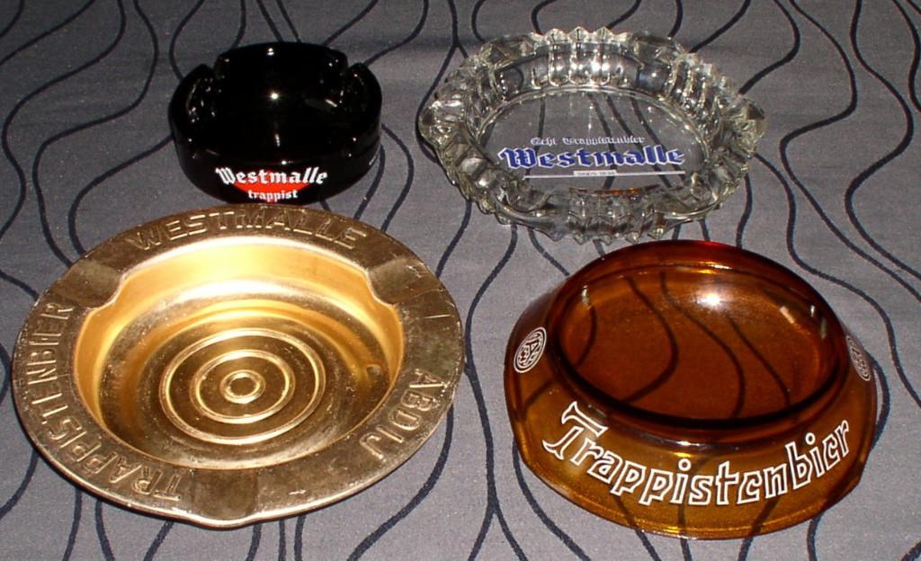 4 asbakken Trappist Westmalle, Verzamelen, Ophalen of Verzenden, Gebruikt, Reclamebord, Plaat of Schild, Overige merken