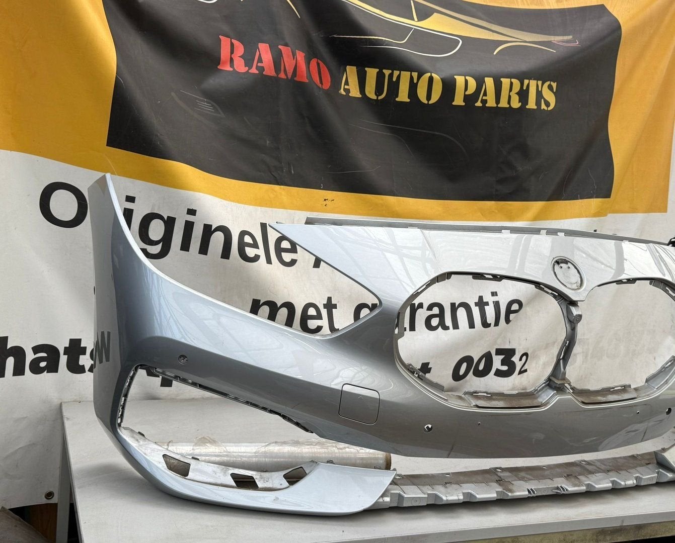 BMW 1 III F40 SPORT LINE 19-VOORBUMPER 6 PDC 7459708, Gebruikt, -, Voor, -