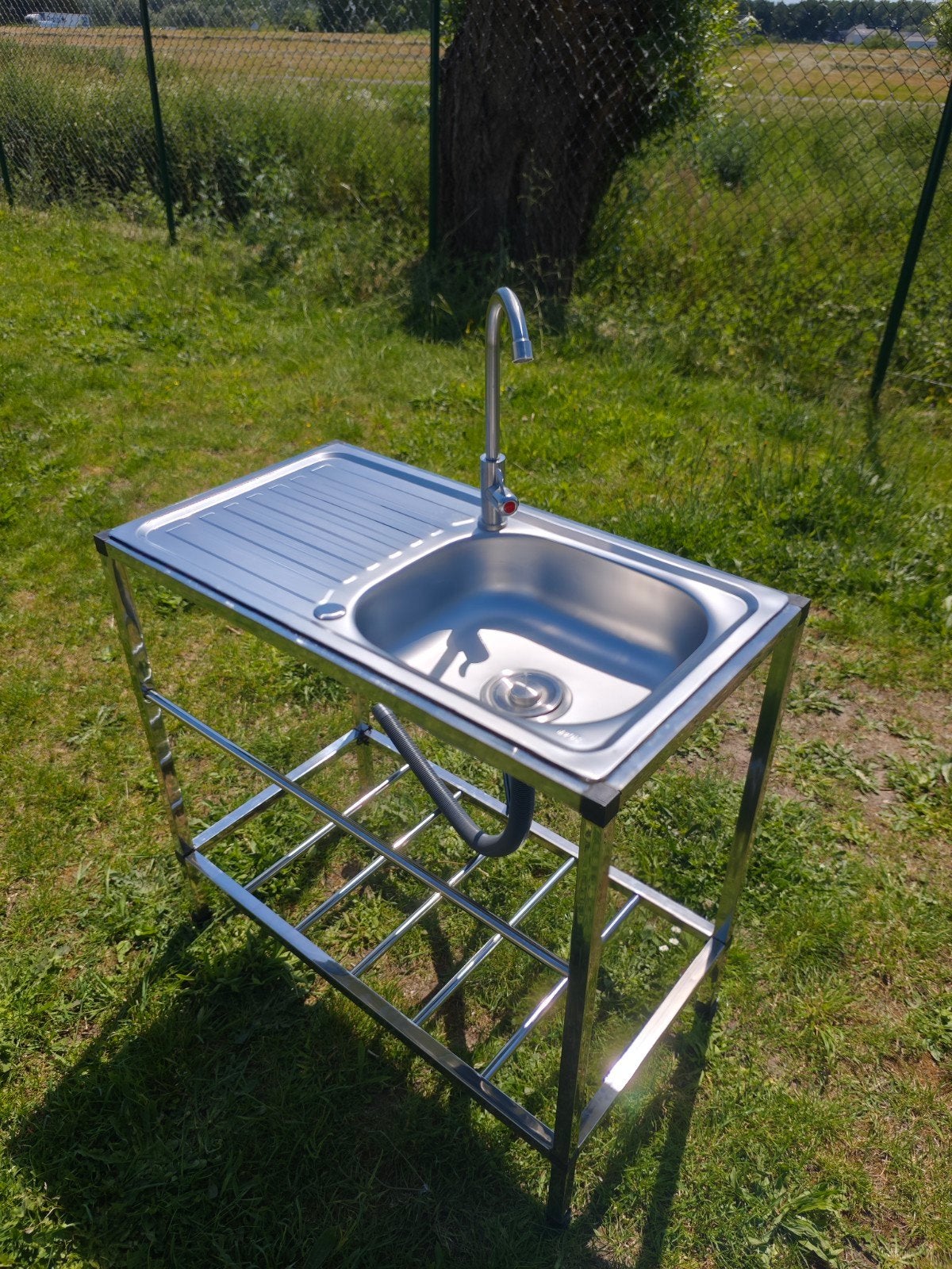 RVS Spoeltafel met kraan | Nieuw, Ophalen, Nieuw, Vrijstaand