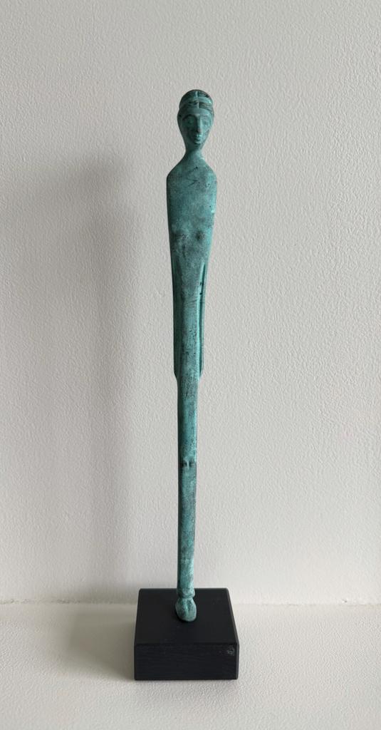 A bronze sculpture by Paolo Simoncini, Italy., Enlèvement ou Envoi