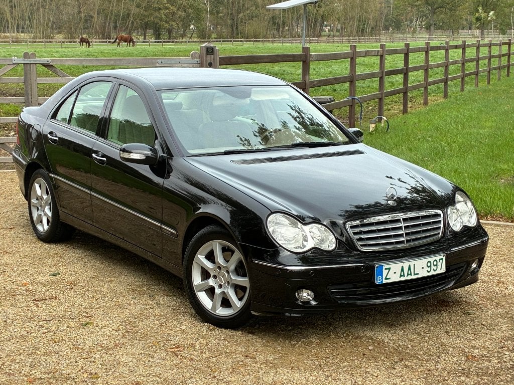 Mercedes c180 benzine automaat! Zeer mooie staat., Autos, Cuir, Achat, Ordinateur de bord, Entretenue par le concessionnaire