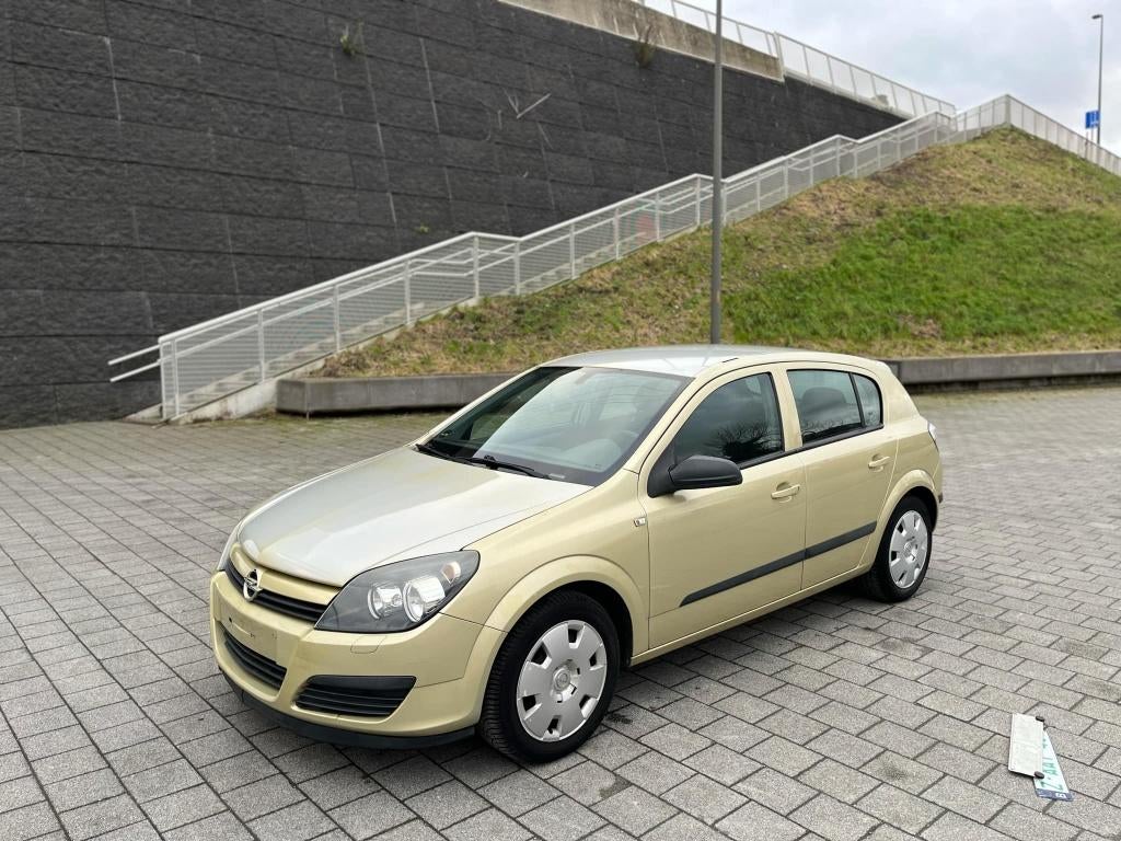 Opel Astra H 1.4i Benzine Airco Export, Auto's, Voorwielaandrijving, Stof, Zwart, 4 cilinders