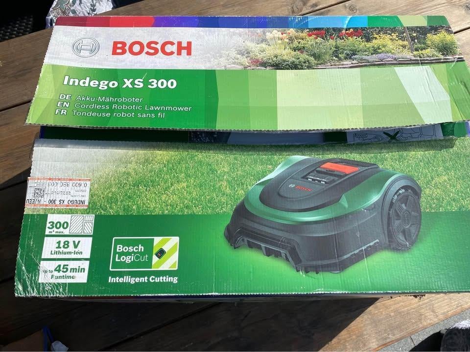 Bosch Indego XS 300 robotmaaier, Enlèvement, Neuf, 20 à 25 cm, Bosch