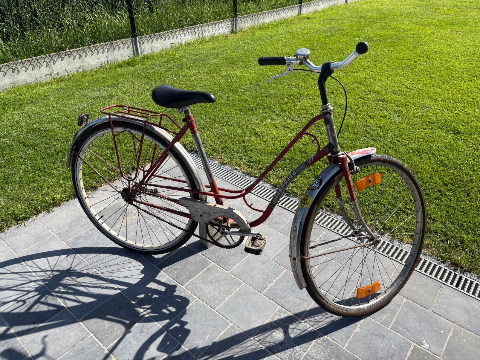Oude Flandria fiets. Technisch in orde, Ophalen