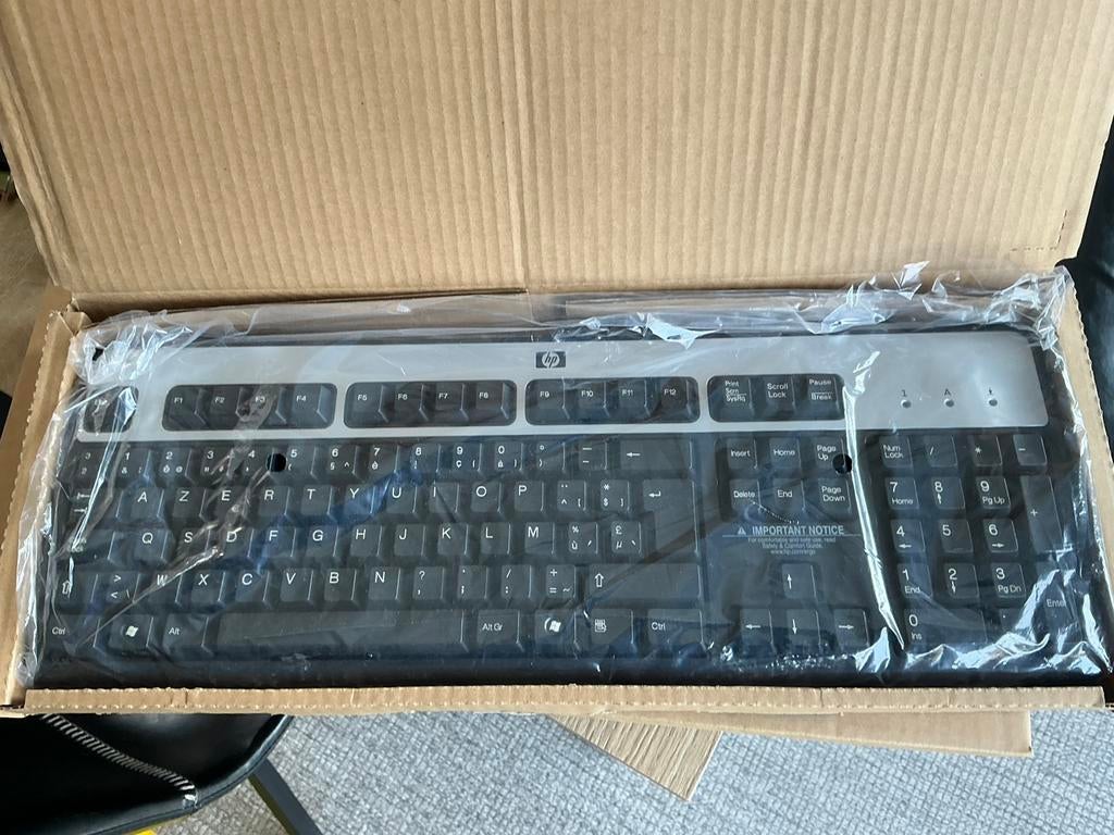 Clavier HP Azerty avec USB, Enlèvement ou Envoi, Azerty, Comme neuf