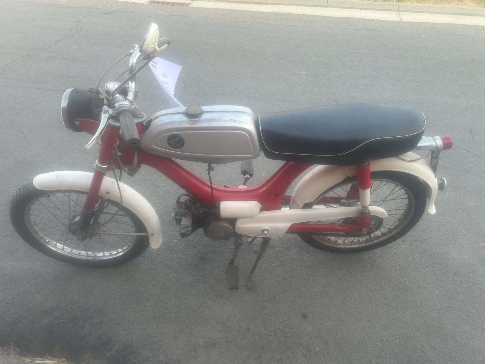 Honda ps 50 start en rijdt met papieren, Fietsen en Brommers, Ophalen