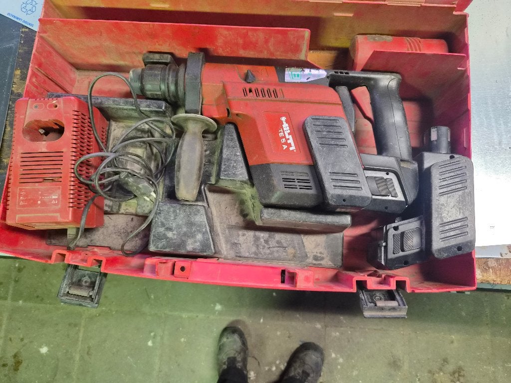 Marteau perforateur Hilti, Bricolage & Construction, Enlèvement, Utilisé, Perceuse sans fil, Hilti
