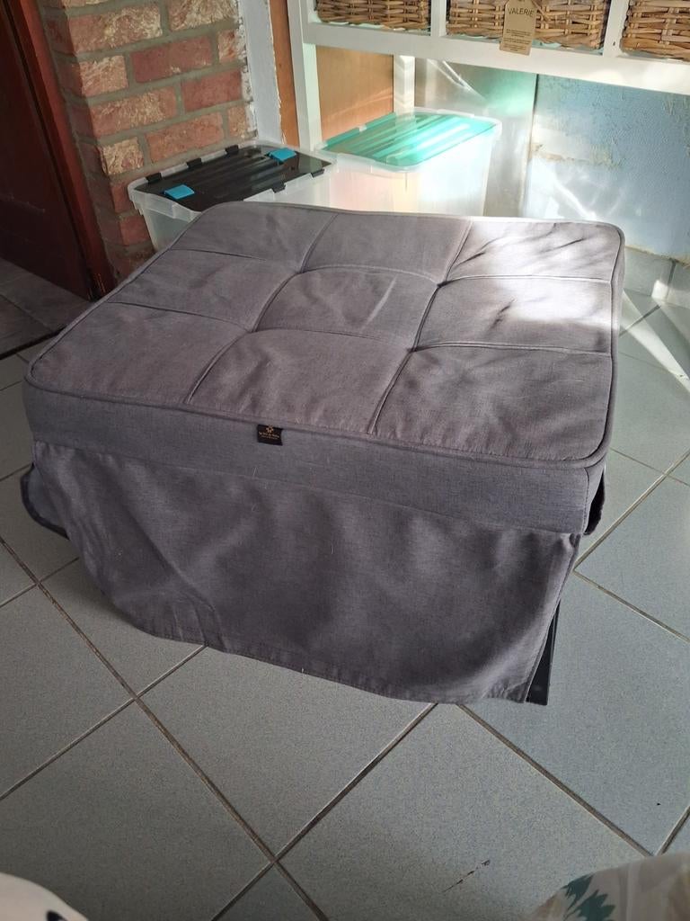 Pouf  qui fait lit appoint