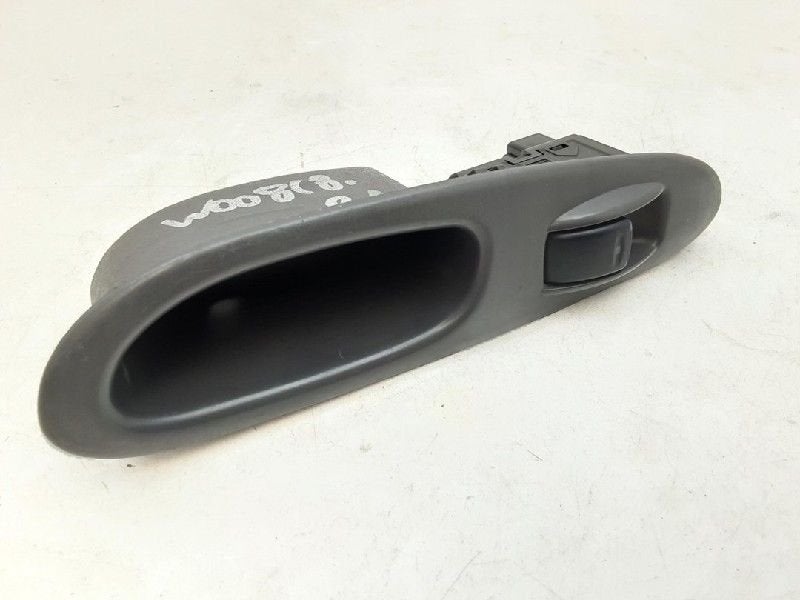 COMMUTATEUR VITRES ELECTRIQUES Nubira Wagon (J100), Utilisé, Daewoo