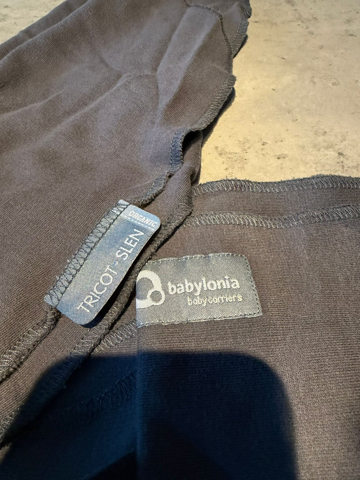Babylonia Tricot Slen - draagdoek Grijs, Kinderen en Baby's, Babydragers en Draagdoeken, Draagdoek, Zo goed als nieuw, Buik, Rug of Zij