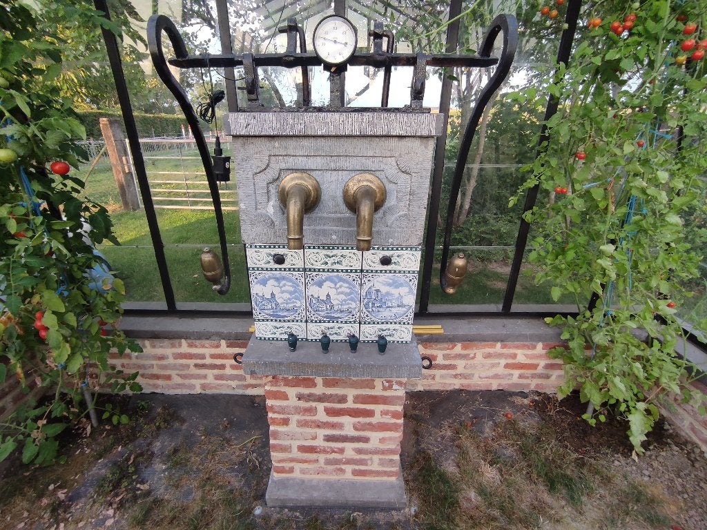 Mooie oude pomp met arduinen pomphuis, Tuin en Terras, Waterpartijen en Fonteinen, Ophalen, Gebruikt