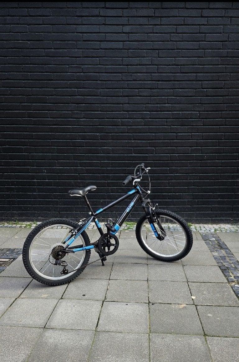 vélo pour enfants avec engrenages.
Tout fonctionne parfaitem, Enlèvement, Vitesses