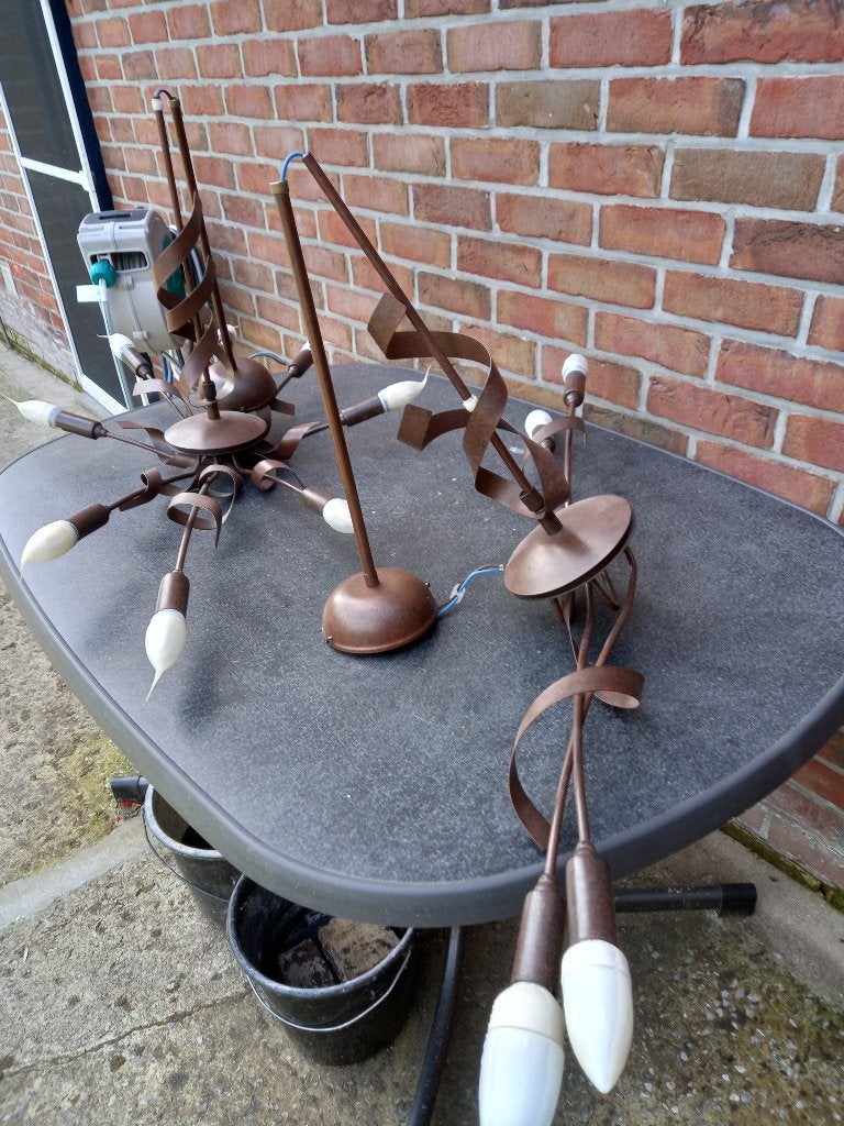2 lustres façon acier corten en bon état, Maison & Meubles, Enlèvement, Comme neuf