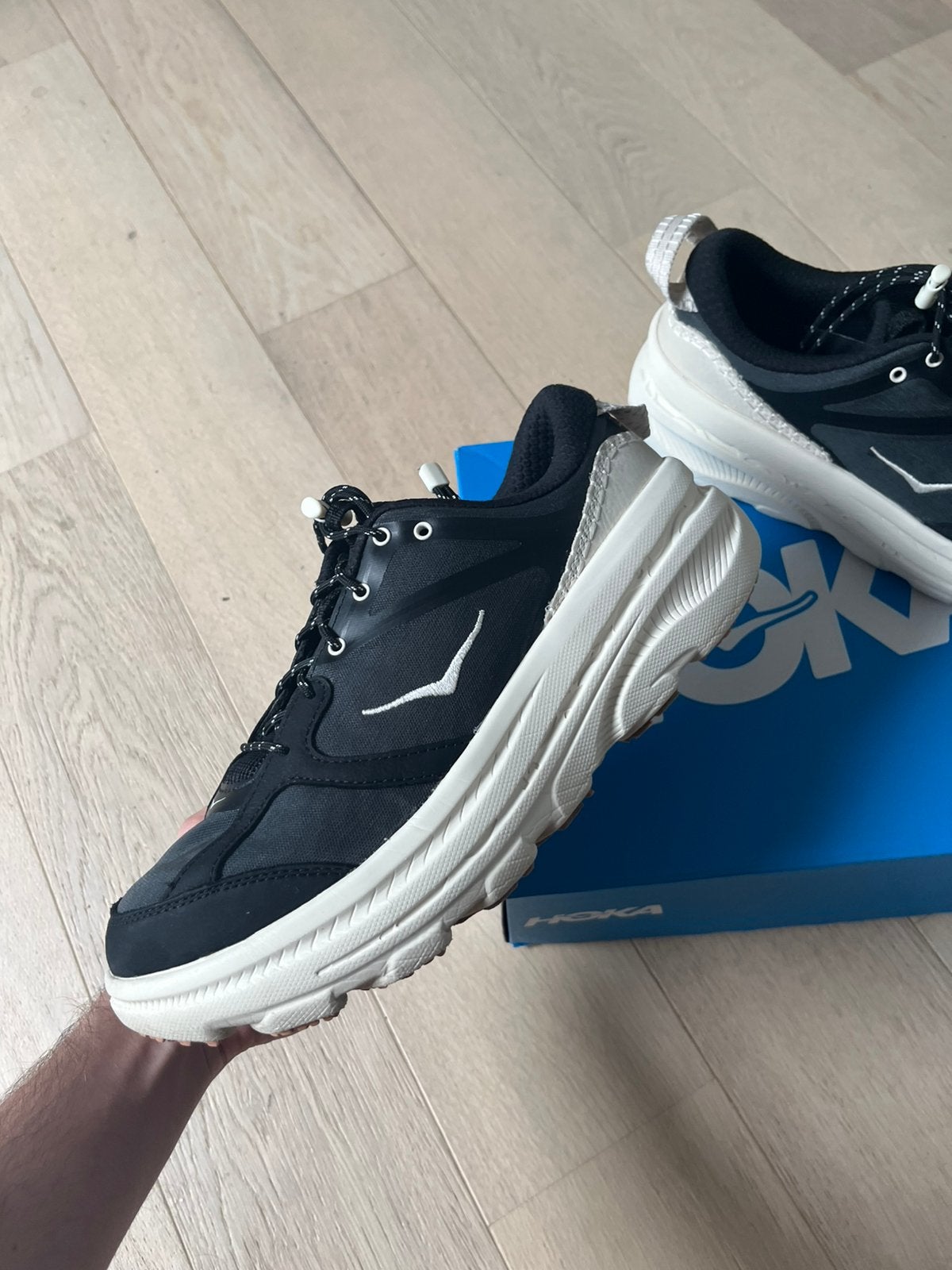 hoka bondi, Ophalen, Zwart, Zo goed als nieuw, Sneakers