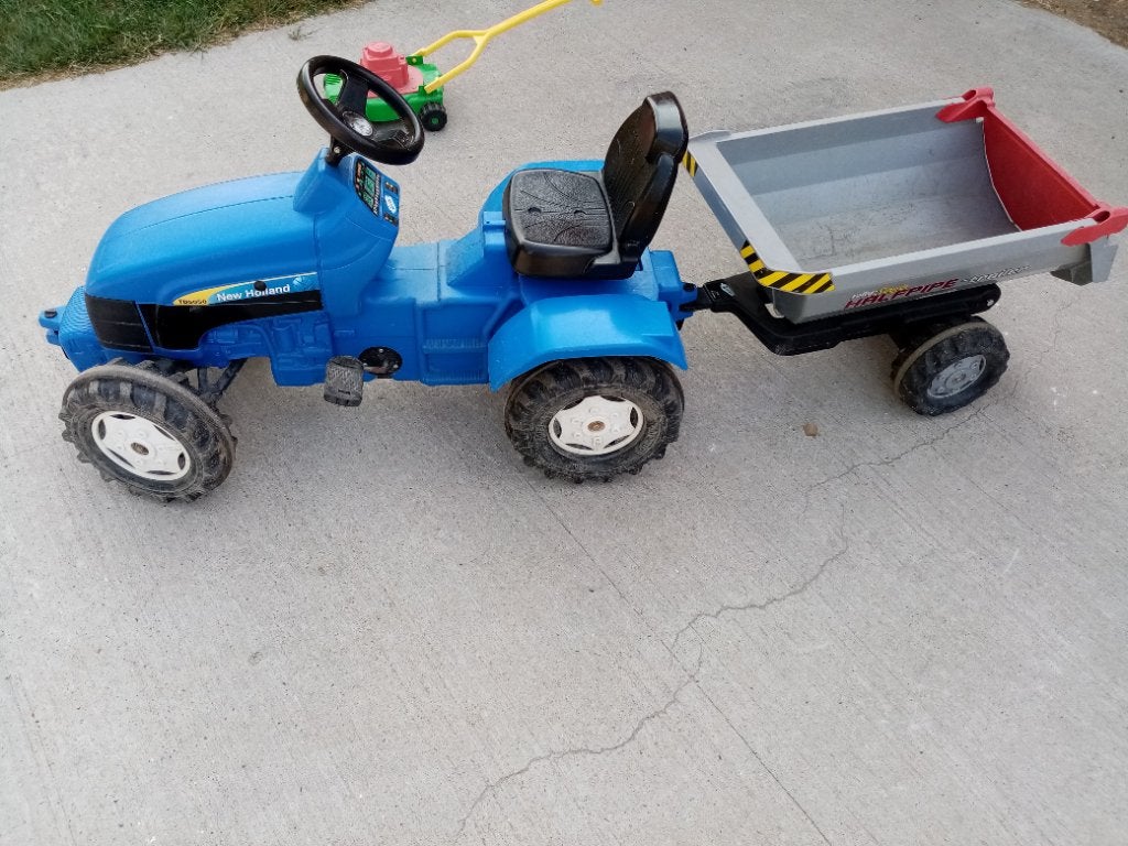 Traptractor / kindertractor met stevige kipkar, Enlèvement, Comme neuf