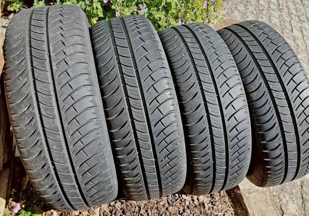 Bons pneus été 185/60-15 sur jantes Opel, Auto-onderdelen, Banden en Velgen, Ophalen, Gebruikt, 15 inch, Banden en Velgen