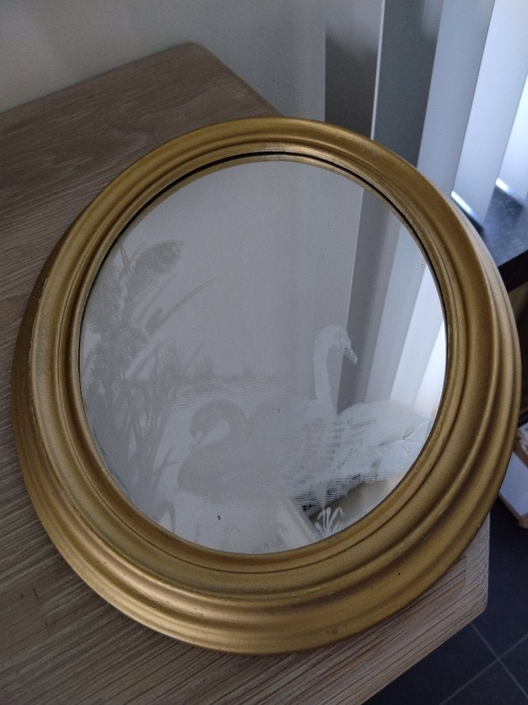 vintage goudkleurige ovalen spiegel, Ophalen of Verzenden, Zo goed als nieuw, Ovaal