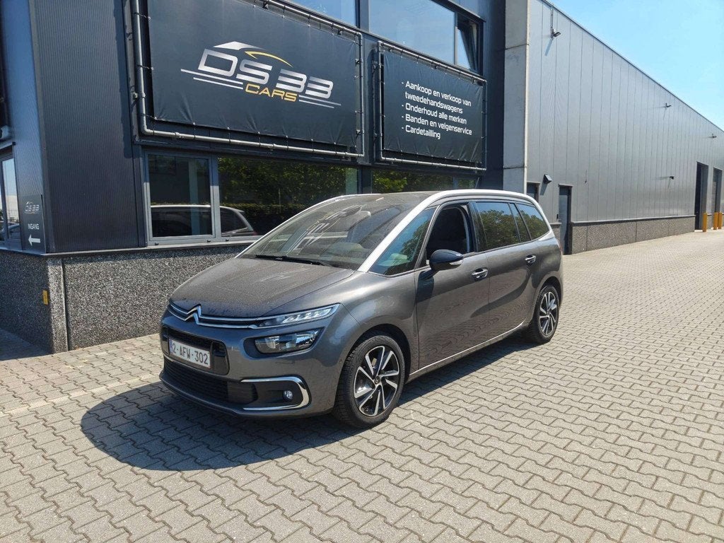 Citroën 1.2 Shine 7-zit/Keyless/DodeHoek/Apple/Trekhaak/CA, Auto's, Citroën, Voorwielaandrijving, 1199 cc, https://public.car-pass.be/vhr/bfdf75a4-9609-4d4b-a381-7d59eb5c7fdf