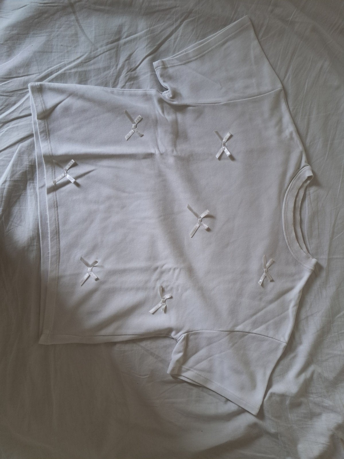 Shirt met strikjes van h&m maat 170, Vêtements | Femmes, T-shirts, Enlèvement