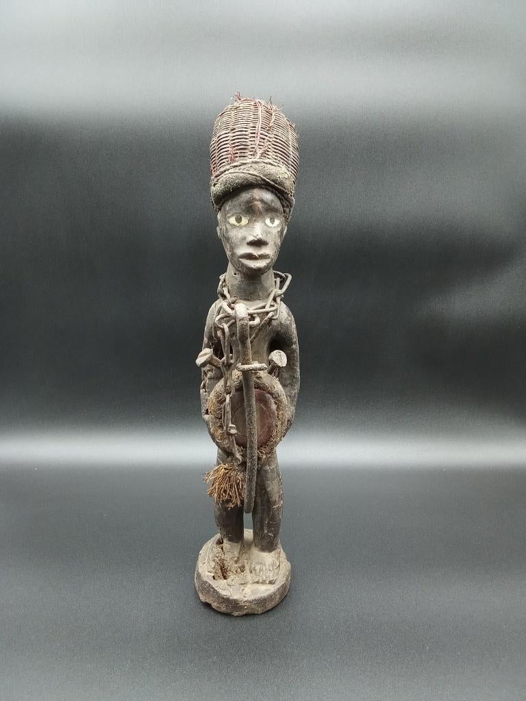 Een grote, antropomorfe Fon-fetisj 39 cm, Antiek en Kunst, Ophalen of Verzenden