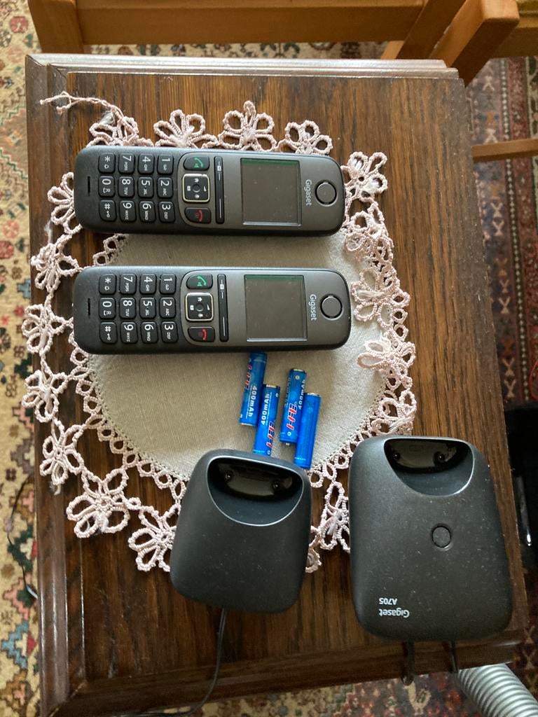 Gigaset A705H draadloze telefoons, Ophalen of Verzenden, Zo goed als nieuw, 2 handsets