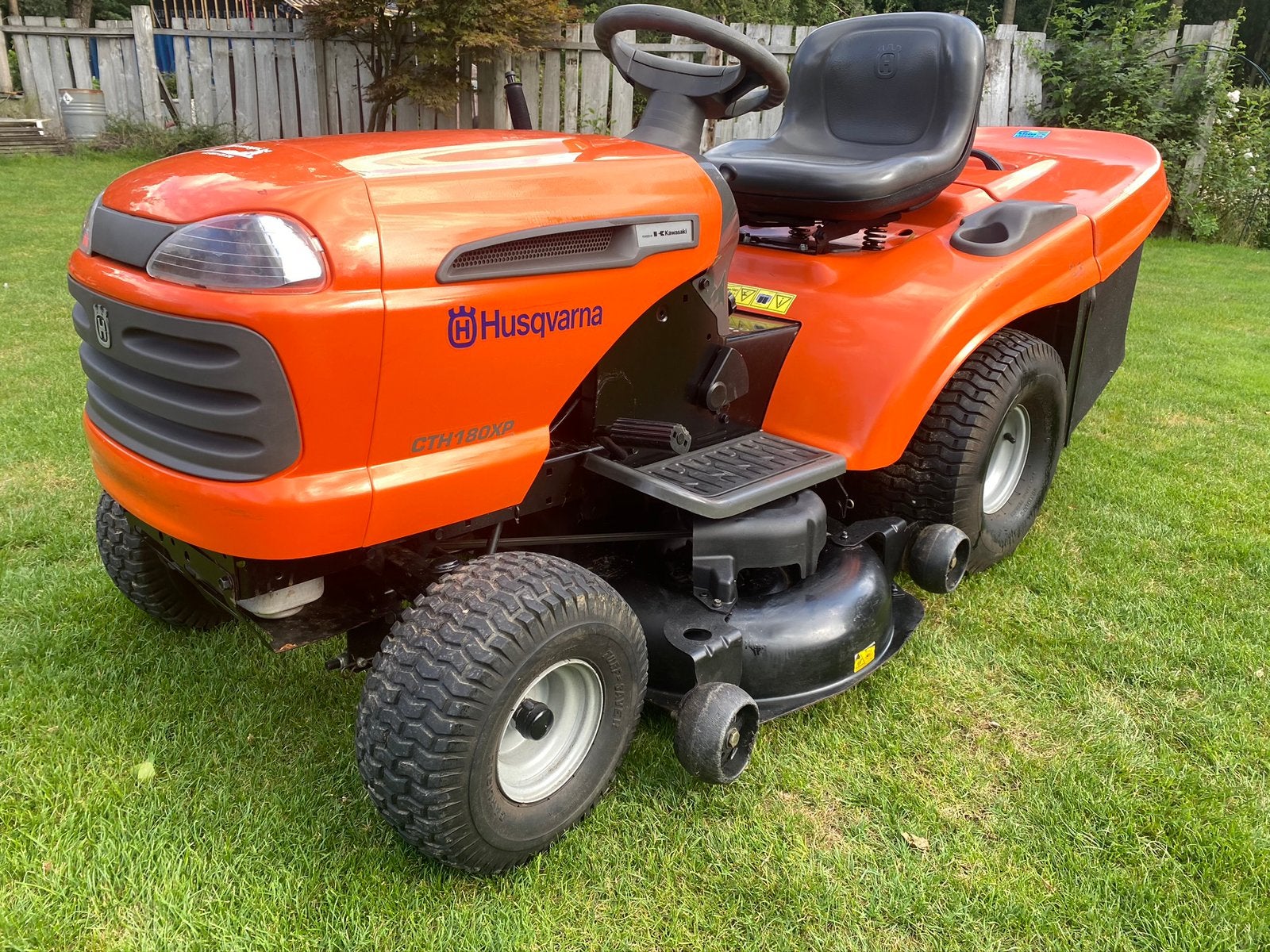Husqvarna CTH 180 xp met Kawasaki tweecilinder opvang /mulch, Enlèvement ou Envoi