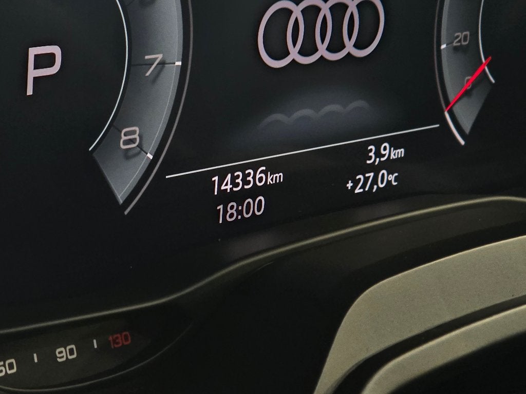 ✔AUDI Q2 35TFSi S line S tronic 2025 14000km° Leder, Camera, 4 cilinders, Zwart, Leder, Bedrijf