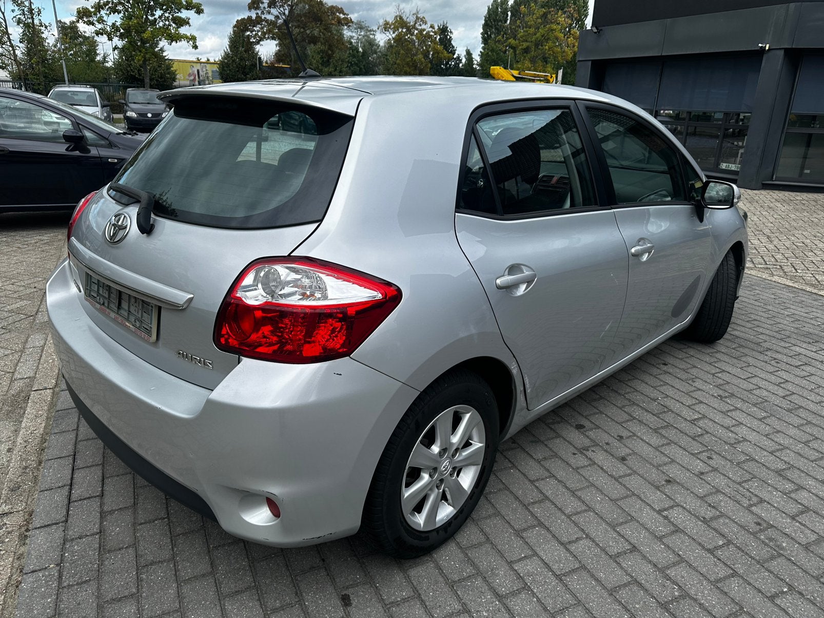 Toyota  auris., Entreprise, Noir, 5 portes, Tissu