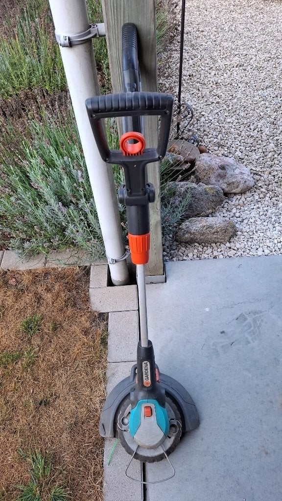 GRASTRIMMER GARDENA IN GOEDE STAAT, Tuin en Terras, Grastrimmers, Ophalen, Gebruikt, Gardena