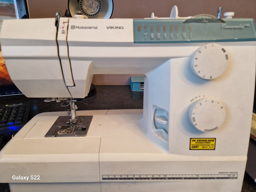Husqvarna Viking Emerald 116, Ophalen, Zo goed als nieuw, Naaimachine, Husqvarna