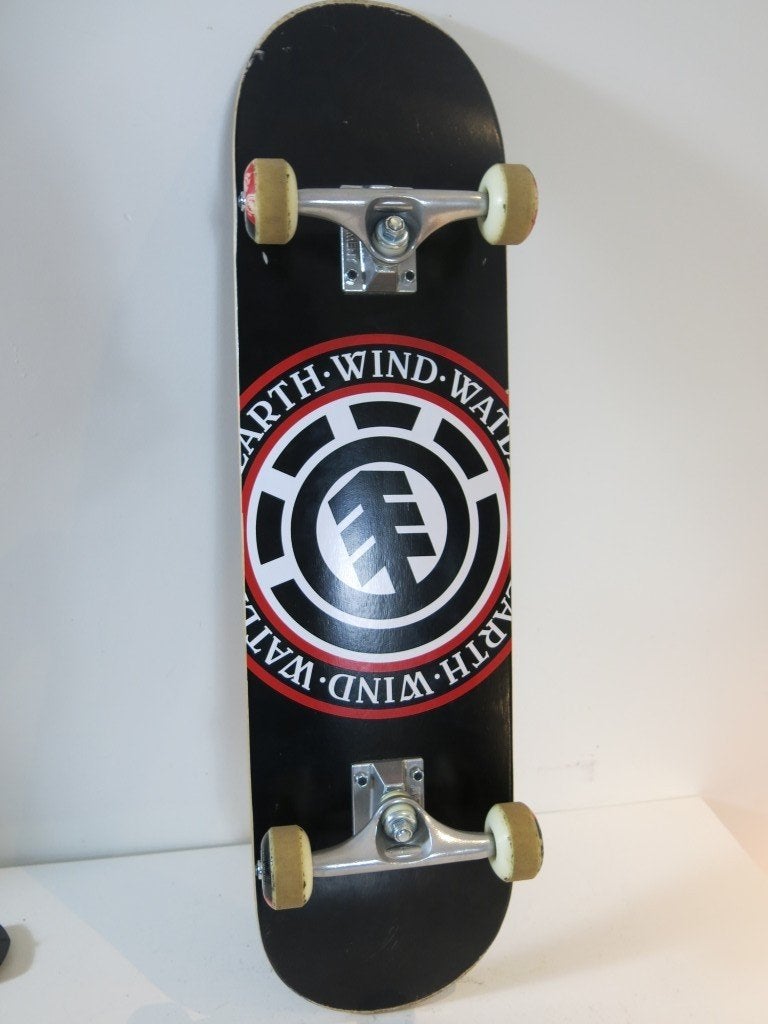 Aussi bon que le nouveau skateboard complet Element Seal, Enlèvement ou Envoi, Comme neuf, Skateboard